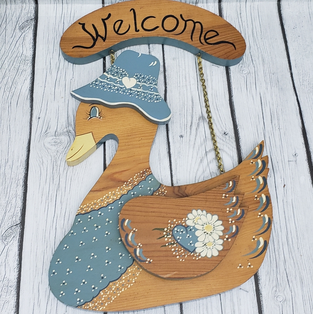 Vintage Country Goose Welcome Sign